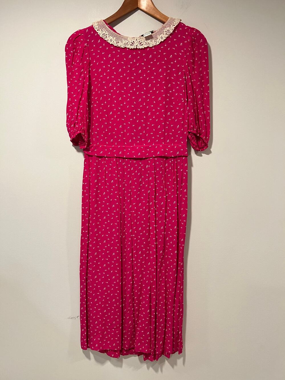 Vintage Karin Stevens Short Sleeve Rayon Midi Dress Lace Trim Hot Pink Sz 8 JL
